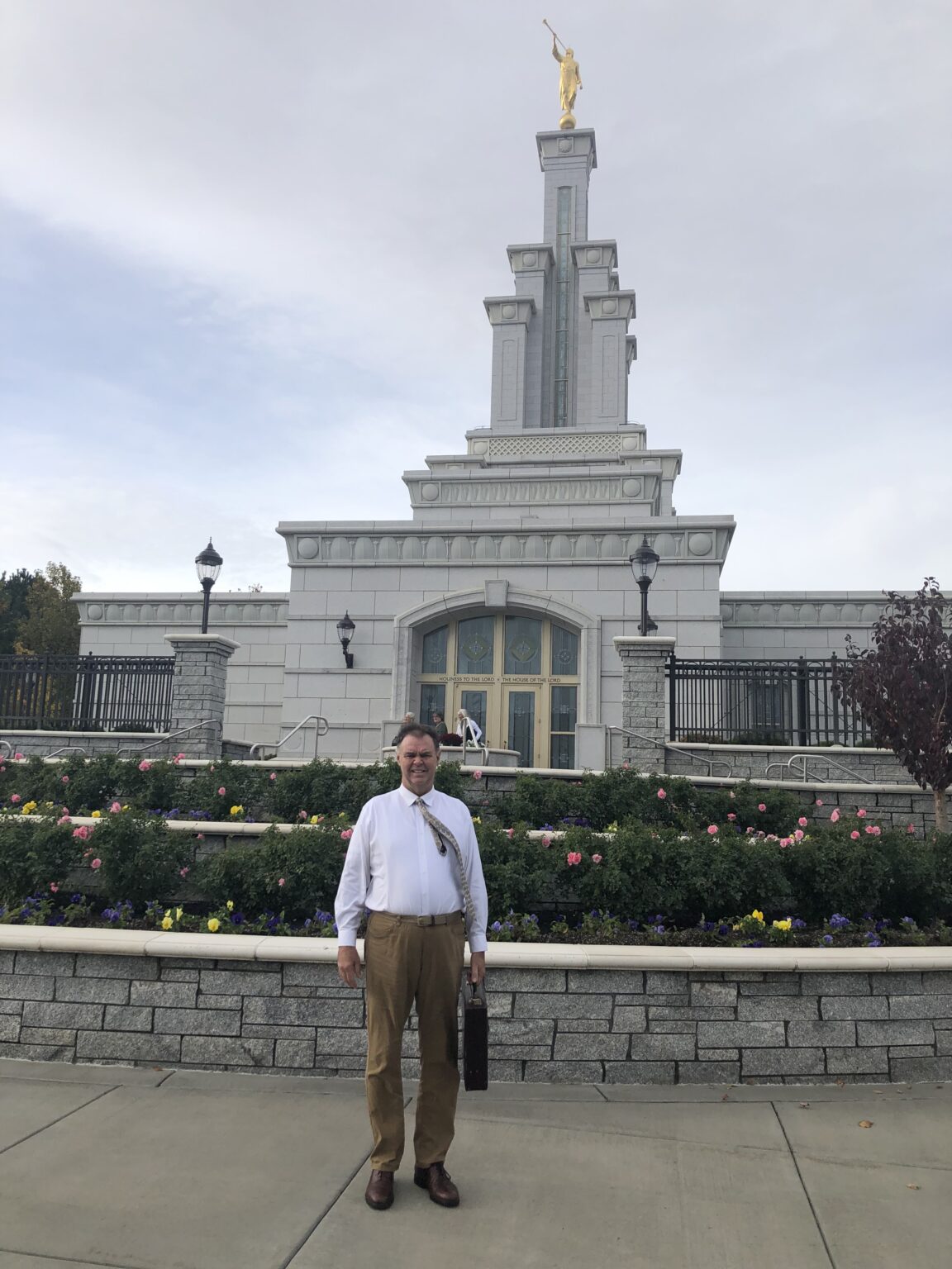 Columbia river Washington temple